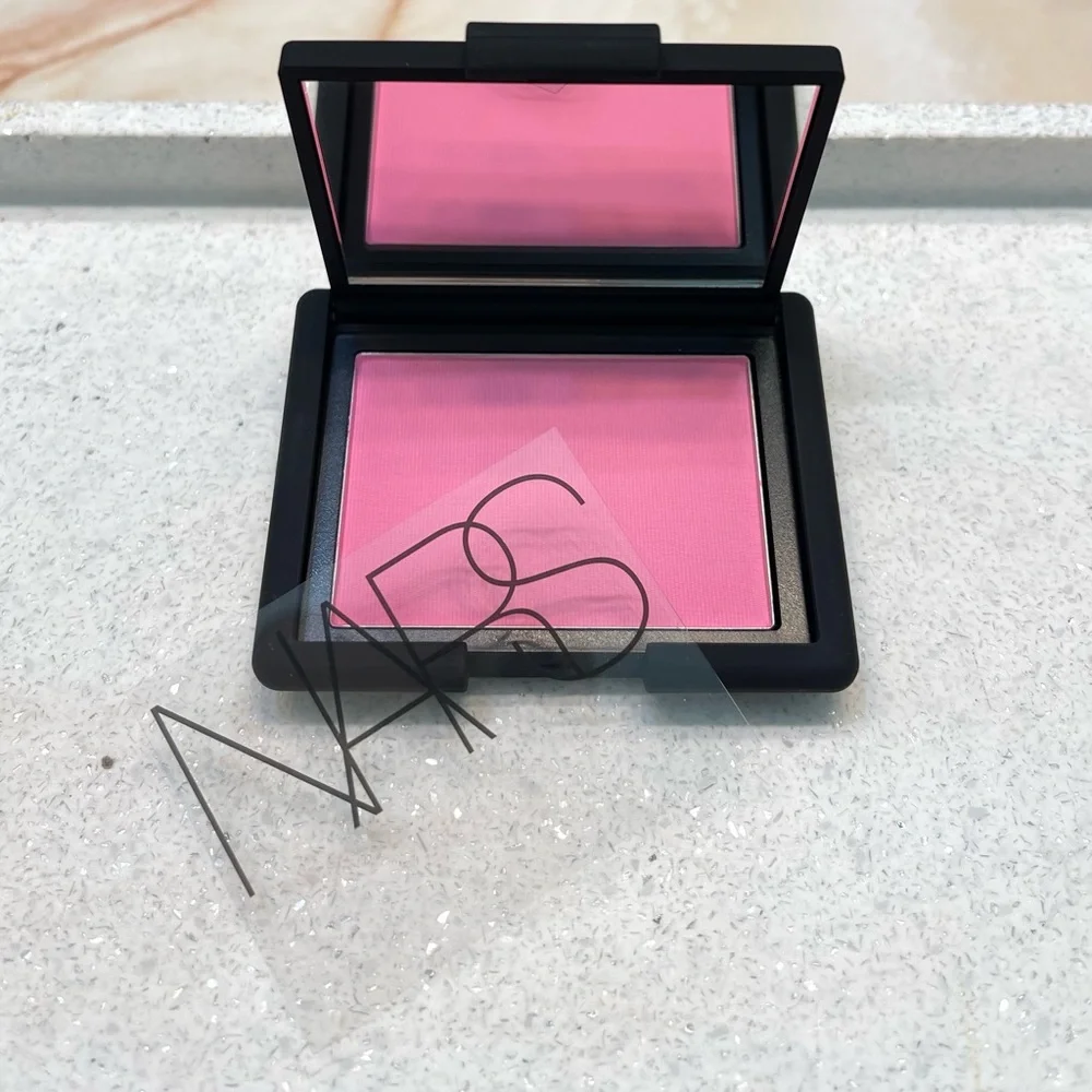 VAULTED ~ NARS ~ ‘DESIRE’ (Shade 4001) Blush ~ Talc Based Original Formula ~ NIB